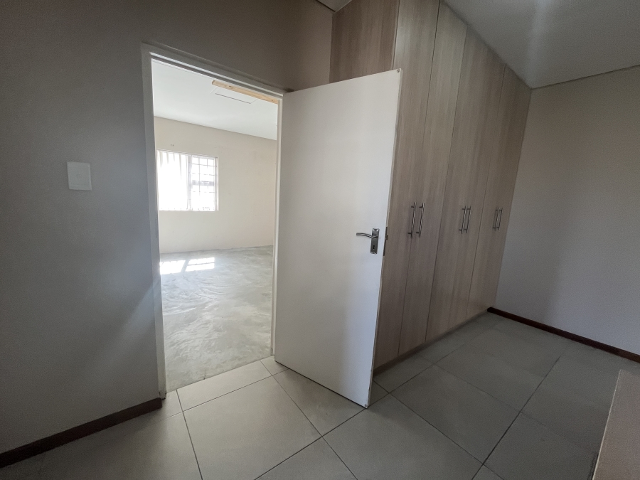 2 Bedroom Property for Sale in Heiderand Western Cape